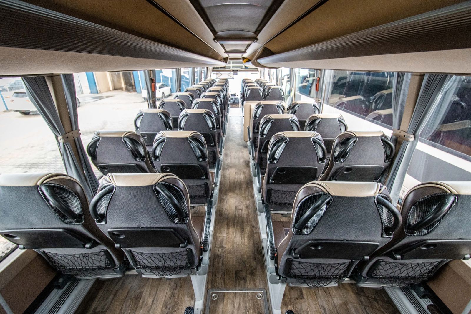 Salon autocar Iveco Magelys CFL cu scaune tapițate