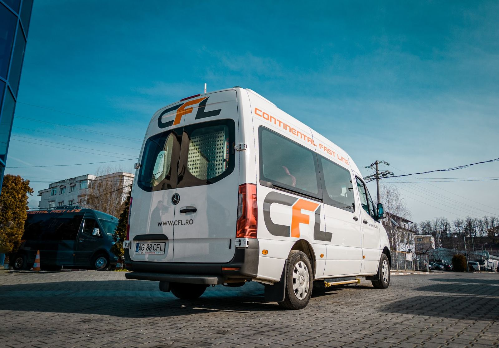 Mercedes Sprinter 8+1 adaptat – vedere din spate Mercedes-Benz Sprinter CFL, vedere din spate